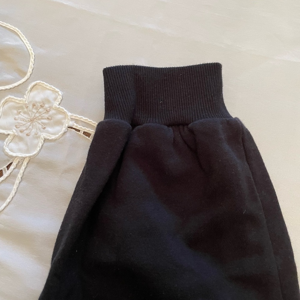 Black Cropped Baggy Sweatpants - Picture 6 of 8